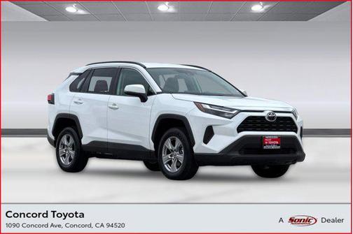 2025 Toyota RAV4 XLE