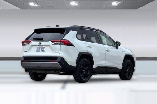 2021 Toyota RAV4 Hybrid SE