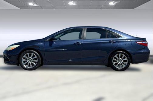2016 Toyota Camry Hybrid XLE