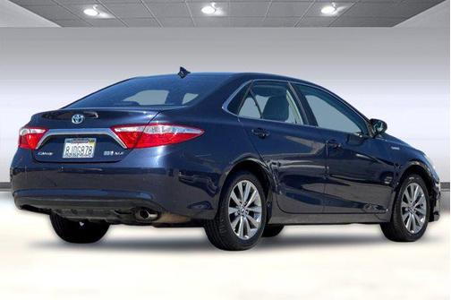 2016 Toyota Camry Hybrid XLE