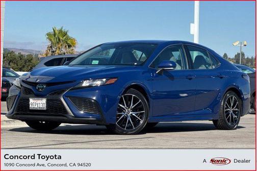 2023 Toyota Camry SE