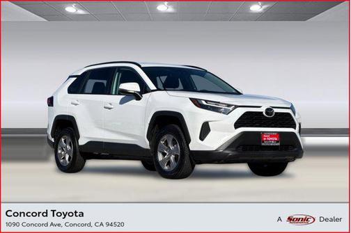 2025 Toyota RAV4 XLE
