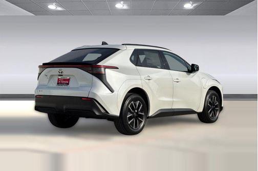 2026 Toyota bZ XLE Plus