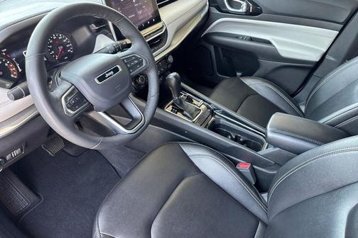 Bright White Clearcoat 2025 Jeep Compass Limited