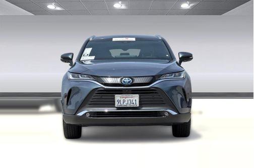 Coastal Gray Metallic 2024 Toyota Venza Limited