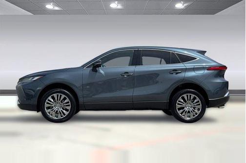 Coastal Gray Metallic 2024 Toyota Venza Limited