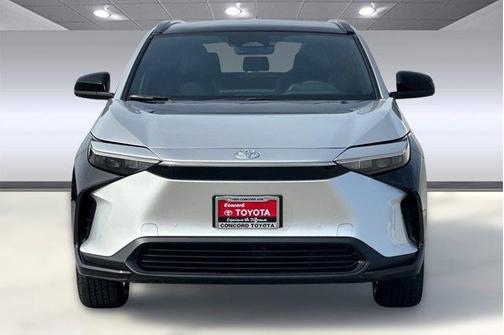 2025 Toyota bZ4X XLE