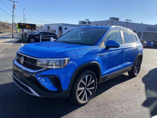 2023 Volkswagen Taos 1.5T SE