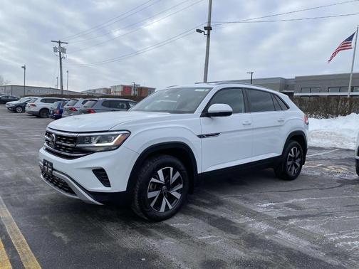 2020 Volkswagen Atlas Cross Sport 2.0T SE