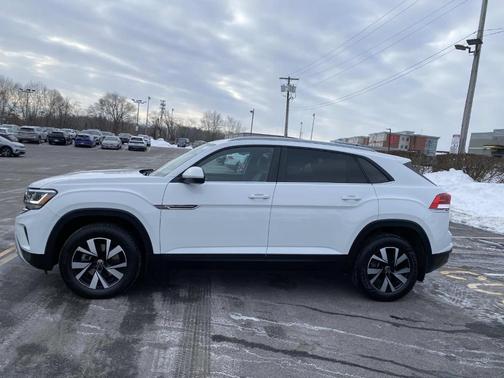 2020 Volkswagen Atlas Cross Sport 2.0T SE