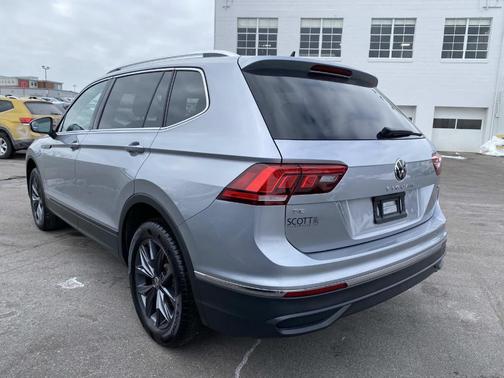 2022 Volkswagen Tiguan 2.0T SE