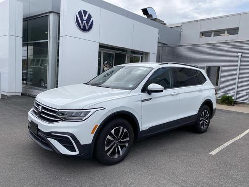 Pure White 2023 Volkswagen Tiguan 2.0T S