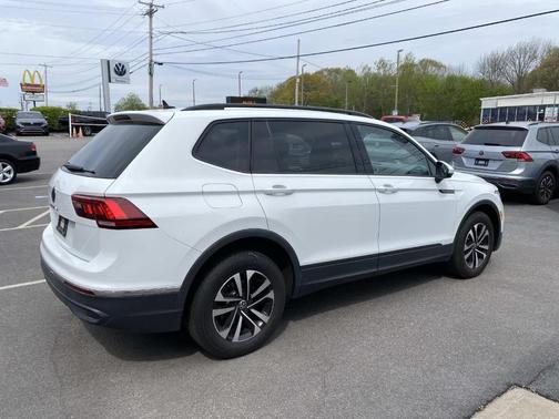 Pure White 2023 Volkswagen Tiguan 2.0T S