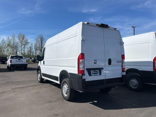 2025 RAM ProMaster 1500 Base