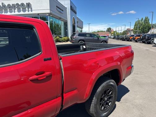 2022 Toyota Tacoma SR5