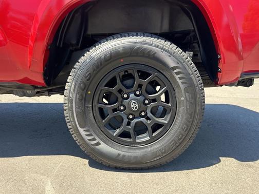 2022 Toyota Tacoma SR5