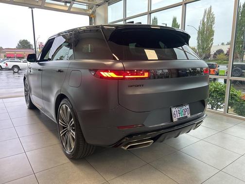 2025 Land Rover Range Rover Sport P460 Dynamic SE