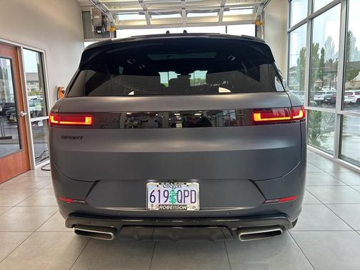 2025 Land Rover Range Rover Sport P460 Dynamic SE