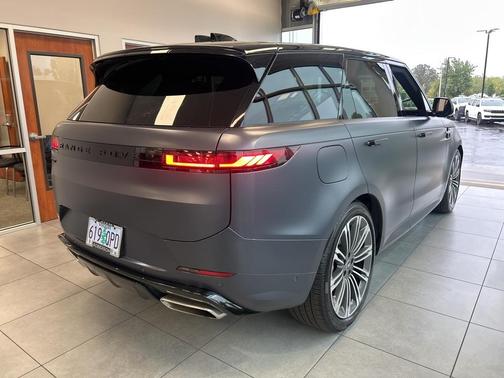 2025 Land Rover Range Rover Sport P460 Dynamic SE