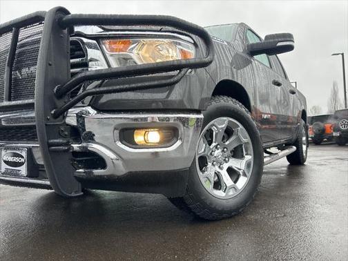 2022 RAM 1500 Big Horn Crew Cab 4x4 57' Box