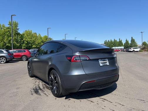 2020 Tesla Model Y Performance