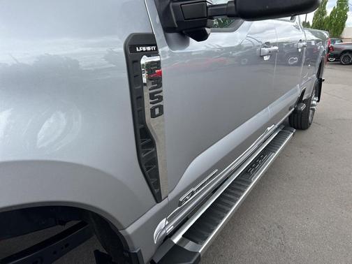 2024 Ford F-350 Lariat Super Duty