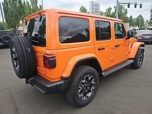 2025 Jeep Wrangler Sahara