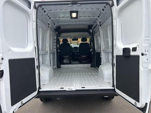 2025 RAM ProMaster 1500 Base