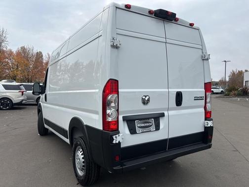 2025 RAM ProMaster 1500 Base
