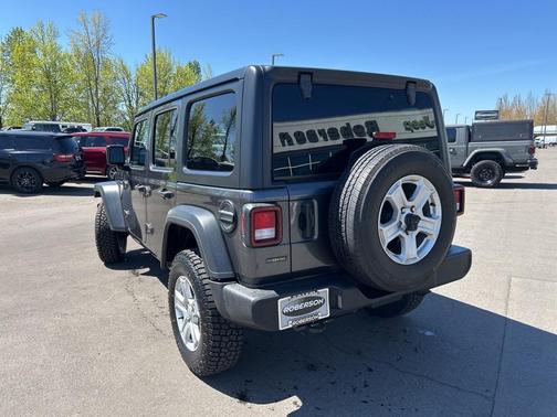 2022 Jeep Wrangler Unlimited Sport