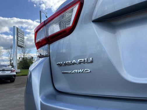 2017 Subaru Impreza 2.0i Premium