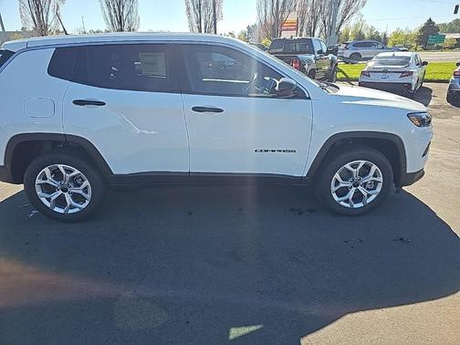 2025 Jeep Compass Sport