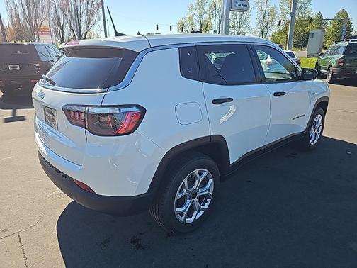 2025 Jeep Compass Sport