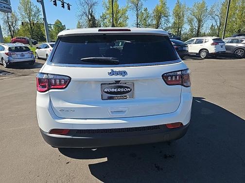 2025 Jeep Compass Sport