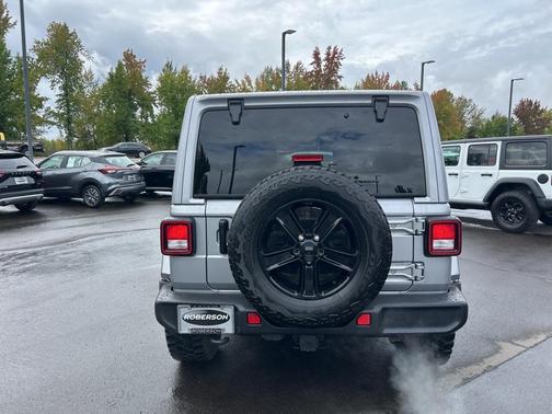 2021 Jeep Wrangler Unlimited Sahara Altitude