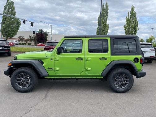 2025 Jeep Wrangler Sport