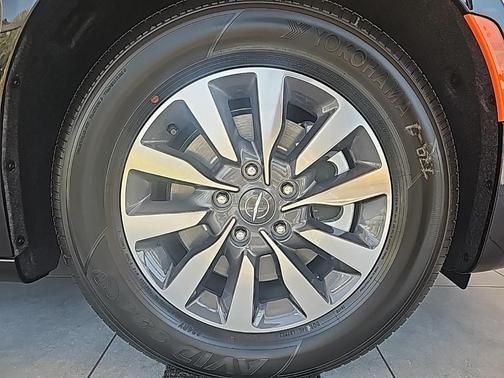2025 Chrysler Pacifica Hybrid Select