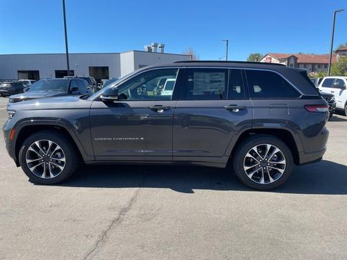 2025 Jeep Grand Cherokee Overland