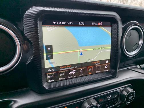 Photo 4 of 24 of 2021 Jeep Wrangler Unlimited Rubicon 392