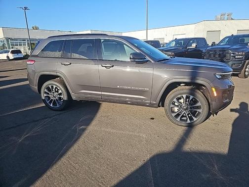 2025 Jeep Grand Cherokee Overland