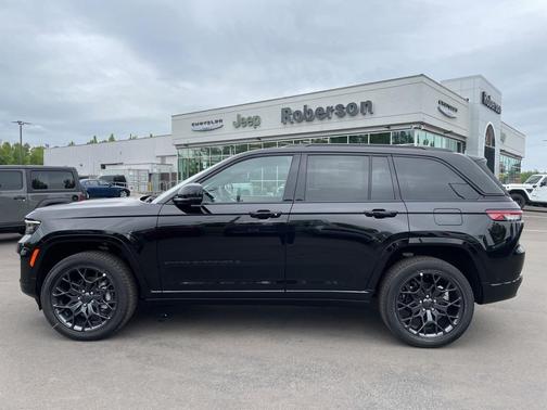 2025 Jeep Grand Cherokee Summit