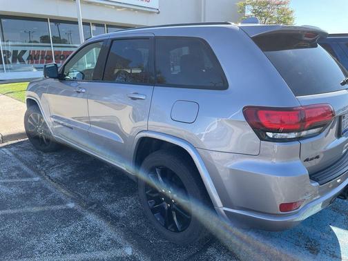 2017 Jeep Grand Cherokee Altitude