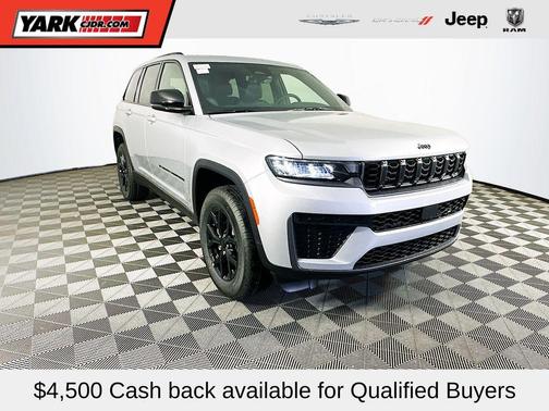 Silver 2026 Jeep Grand Cherokee Laredo