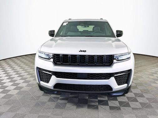 Silver 2026 Jeep Grand Cherokee Laredo