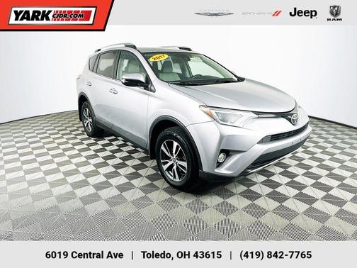 2017 Toyota RAV4 XLE