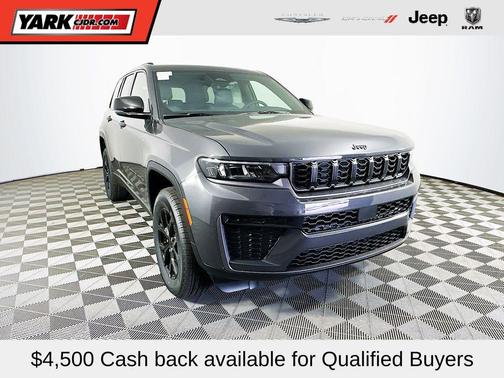 Gray 2026 Jeep Grand Cherokee Laredo