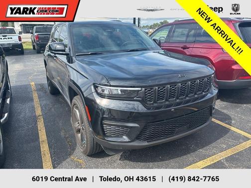 2023 Jeep Grand Cherokee Altitude