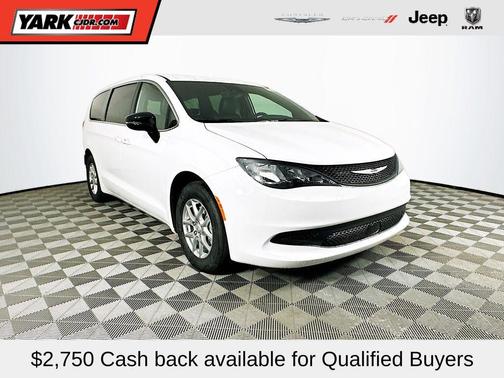 2026 Chrysler Voyager LX