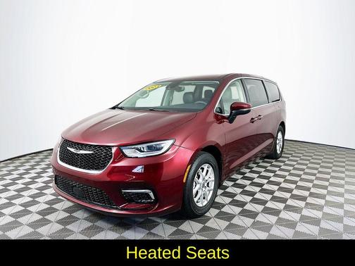 2023 Chrysler Pacifica Touring-L