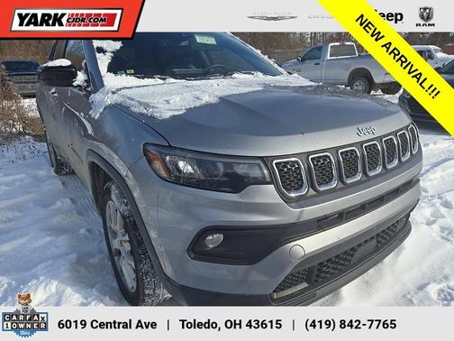 2024 Jeep Compass Latitude Lux